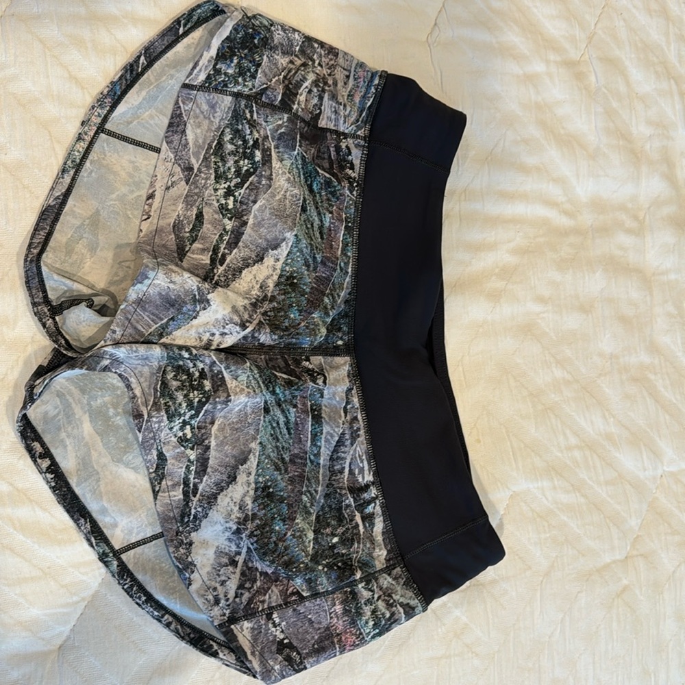 Lululemon Speed Up shorts